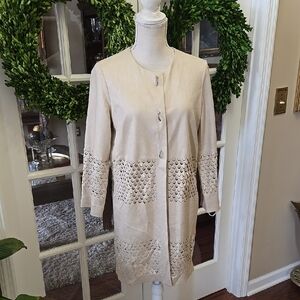 D. EXTERIOR Italian Cream LaserCut jacket long sleeve silver snap closure 42 EUC